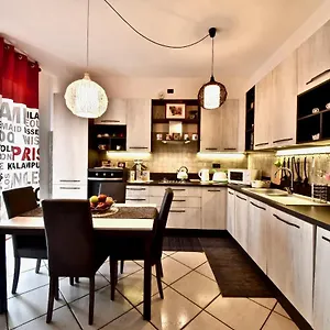 Apartamento Modern Halfway Between Milan And